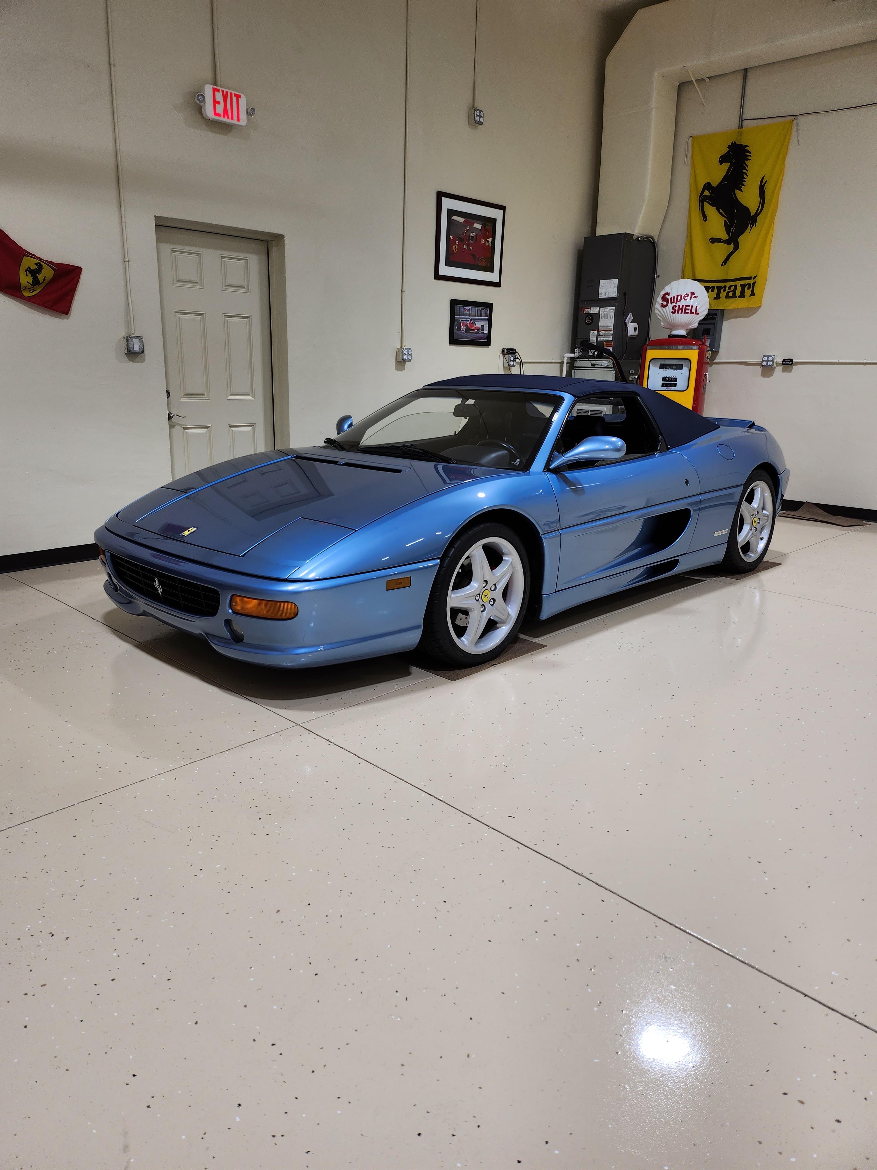 Ferrari F355 spider